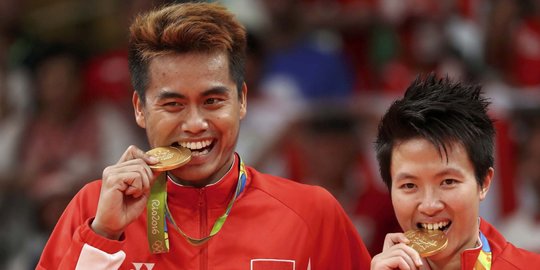 Jokowi sebut Owi & Butet pahlawan olahraga pantas dapat penghargaan