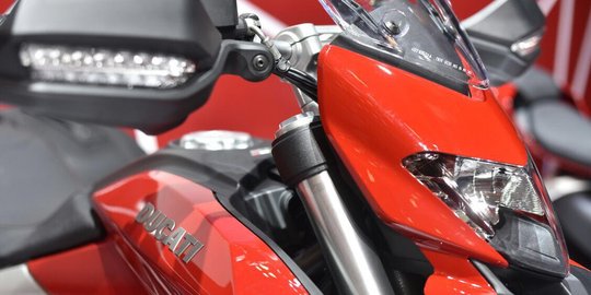 Resmi meluncur di GIIAS 2016, berapa harga Ducati Hyperstrada 939?