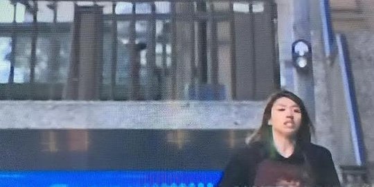 di kafe sydney kabur dari pintu depan dan belakang rev3