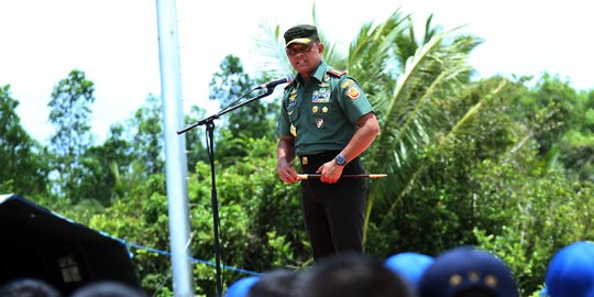 Panglima TNI janji tak tembak pengikut Santoso jika turun gunung