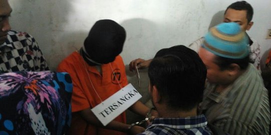 Reka ulang kasus sodomi balita di Kediri, warga sempat naik pitam