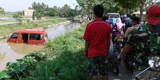 Ugal-ugalan, sopir angkot tembak di Bekasi seruduk tukang bubur