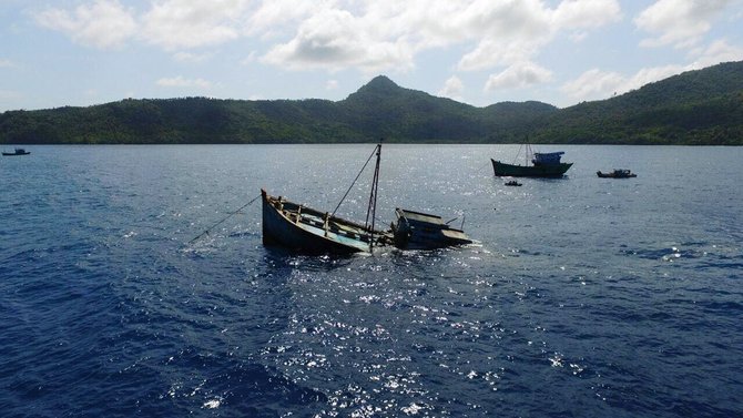 kapal ditenggelamkan di selat lampa natuna