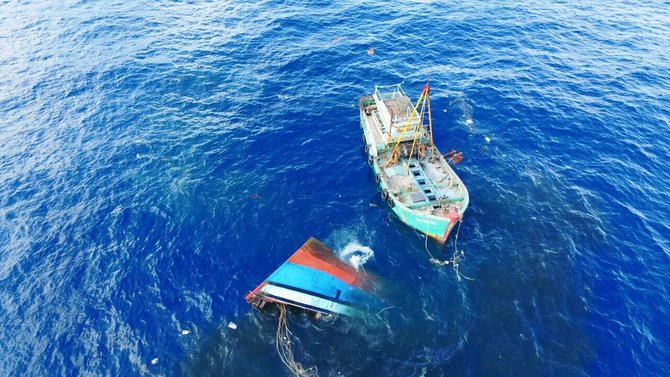 kapal ditenggelamkan di selat lampa natuna