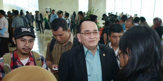 Dicopot sebagai jubir Demokrat, Ruhut duga karena dekat Jokowi