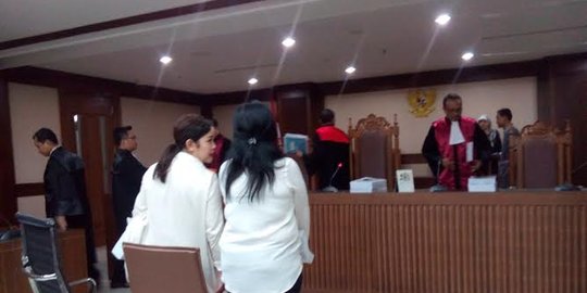 Kasus Damayanti, Dessy dan Julia dituntut 5 tahun penjara