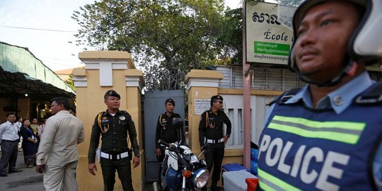 1570 polisi awasi ujian sma rev1