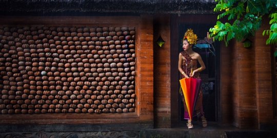 Unik & istimewanya Tenun Gringsing Bali, satu kain dibuat 2-5 tahun