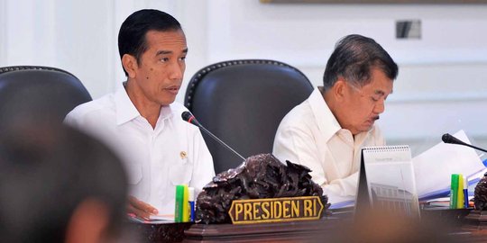 Jokowi ingatkan para menteri awasi dan integrasikan PTSP