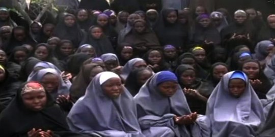 perempuan ledakkan diri di kamerun 20 orang tewas rev5