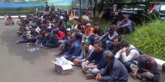 Preman rusuh di Trisakti punya id pers dan kartu relawan Jokowi