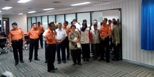 Didampingi Djarot Saiful Hidayat, Megawati mampir ke kantor Basarnas