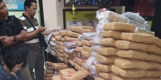 Bandar narkoba Bekasi diringkus, ganja 295 kilogram disita