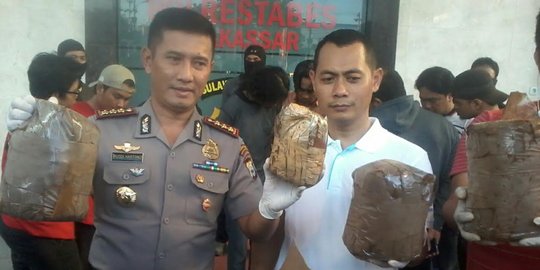 Pesan 'kopi' 4 kg dari Aceh, tiga mahasiswa gondrong ditangkap