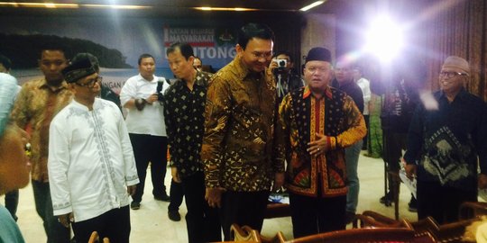 Ahok akan tutup paksa 5 rumah warga pemicu banjir di Kemang