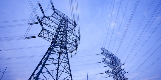 DPR: pemerintah tak perlu gengsi jika 35.000 MW tak terealisasi