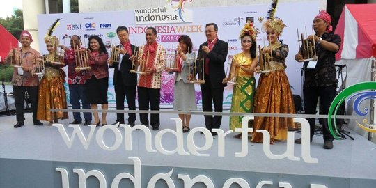 Pagelaran 1.000 angklung pukau warga Osaka bak musik Kitaro