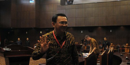 Di MK, Ahok bilang 'Jangan pilih saya kalau ada yang lebih baik'