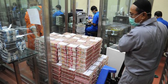 Rupiah ditutup melemah di Rp 13.270 per USD