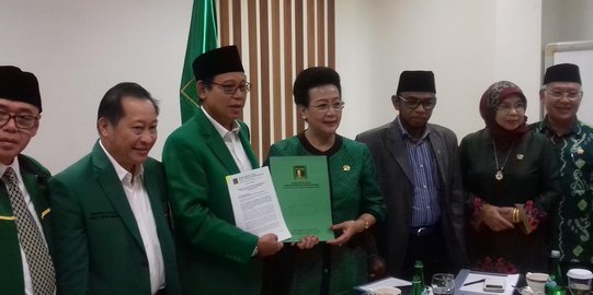 Disambangi Ratu Hemas, PPP kubu Djan dukung amandemen UUD 1945