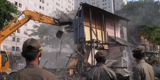 Penggusuran puluhan rumah di Rawajati