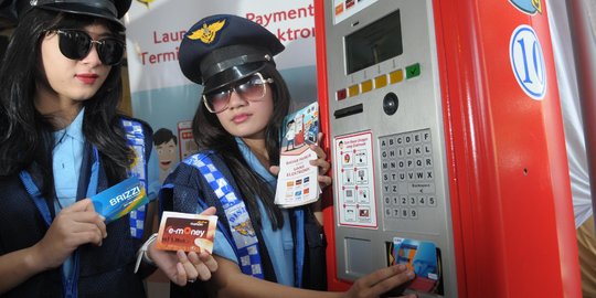 Bank Mandiri gandeng Pelindo III luncurkan kartu transaksi pelabuhan