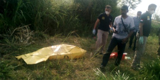 Mayat perempuan muda ditemukan di pinggir ladang