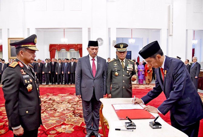 jenderal tito karnavian dilantik jadi kapolri