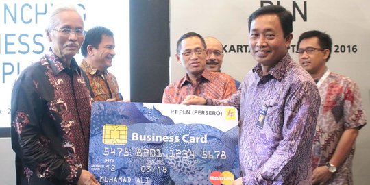 Kerja sama dengan PLN, BRI luncurkan kartu Business Card