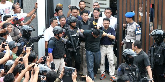 Aksi dramatis penyergapan perampok di Pondok Indah