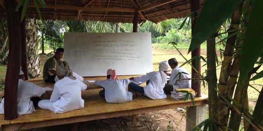 Menengok pesantren untuk anak teroris