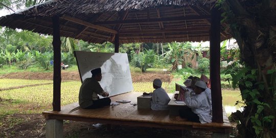 Cerita eks teroris bangun pesantren dari difitnah sampai dicurigai