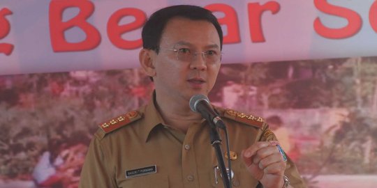 Ahok tertawa namanya dimasukkan dalam survei calon Menteri ESDM