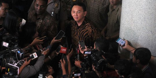 Ahok ngaku tidak percaya dengan Sekda DKI soal Raperda Reklamasi