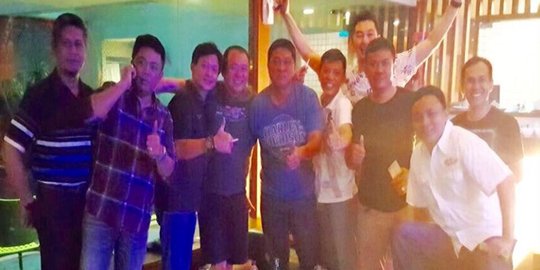 Kapolri didesak tuntaskan kasus perwira Polri pesta dengan bos sawit