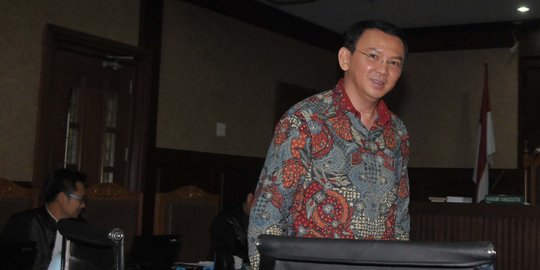 Ahok merasa untung karena suka marah jadi selamat dari kasus Raperda