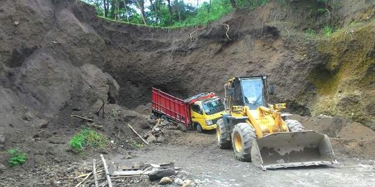 Penambangan sepanjang Sungai Serayu di Banyumas & Cilacap ilegal