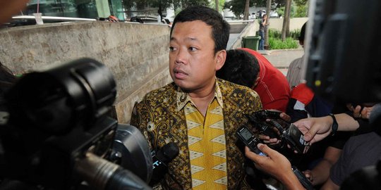 Disebut di sidang kasus suap, Nusron Wahid tak mau ambil pusing