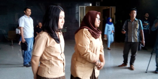 Ketika sidang Jessica jadi tugas sekolah anak SMA