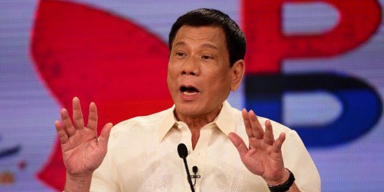 Duterte dinilai plin-plan soal isu Laut China Selatan