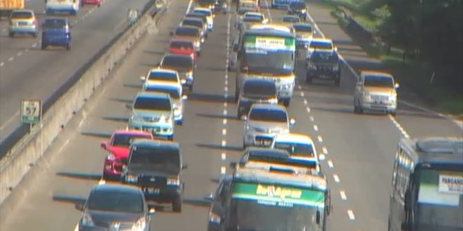 Rest area Cikampek muat 1.328 mobil, pemudik jangan 