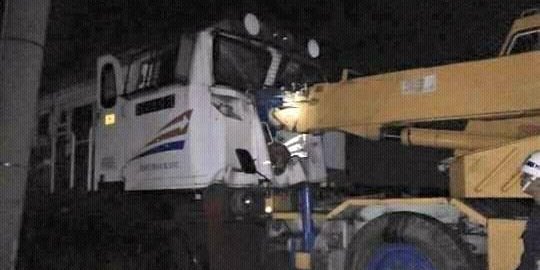 Kereta lori tabrak lokomotif di Bojonggede, KRL terganggu