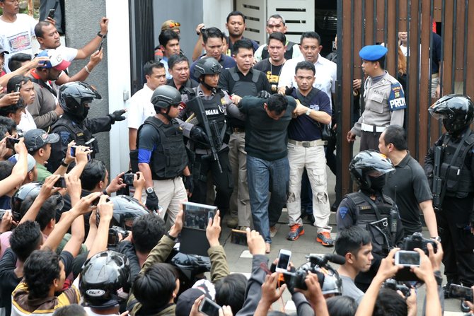 perampokan rumah di pondok indah