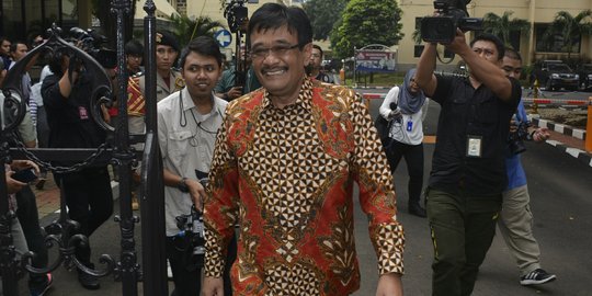 Djarot minta jadi gubernur bila maju dengan Risma di Pilgub DKI