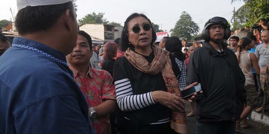 Warga gusuran Kampung Pulo & Ratna Sarumpaet mengadu ke Fadli Zon