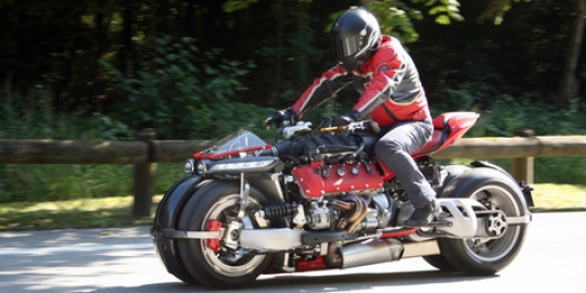 Video Test Ride Motor Bermesin Terbesar di Dunia, Lazareth LM 847