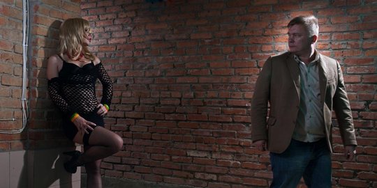 perempuan ini hendak dijual untuk jadi pelacur rev2