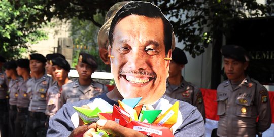 Luhut soal lanjutkan reklamasi: Masa saya bego