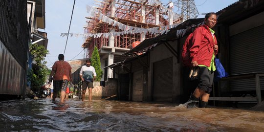 Luapan Kali Sunter masih rendam kawasan Cipinang Melayu