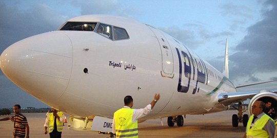 di pesawat anaknya dapat tiket gratis seumur hidup rev1